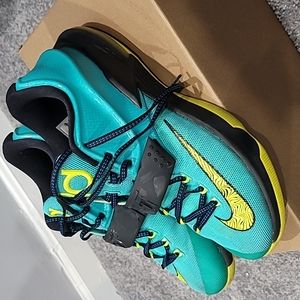 Nike KD 7 Uprising Size 9